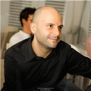 Laureato in economia e commerciooffre lezioni di matematica a ragazzi di scuole elementari medie e superiori e lezioni di italiano, inglese per ragazzi di scuole elementari e Sonomedie